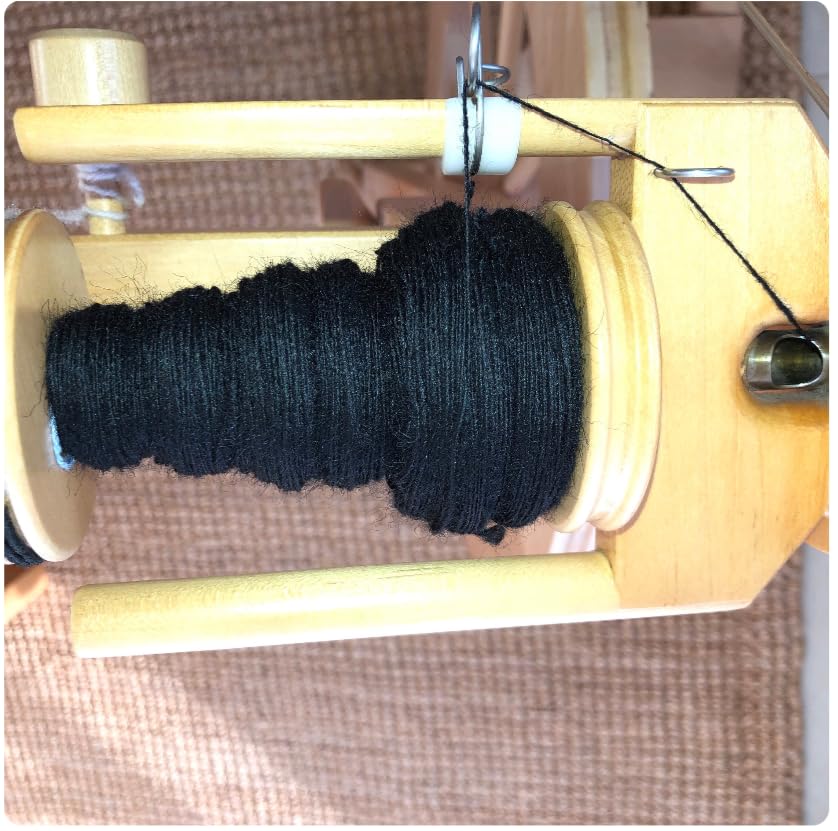 Colored Natural Wool roving (16 Ounce)
