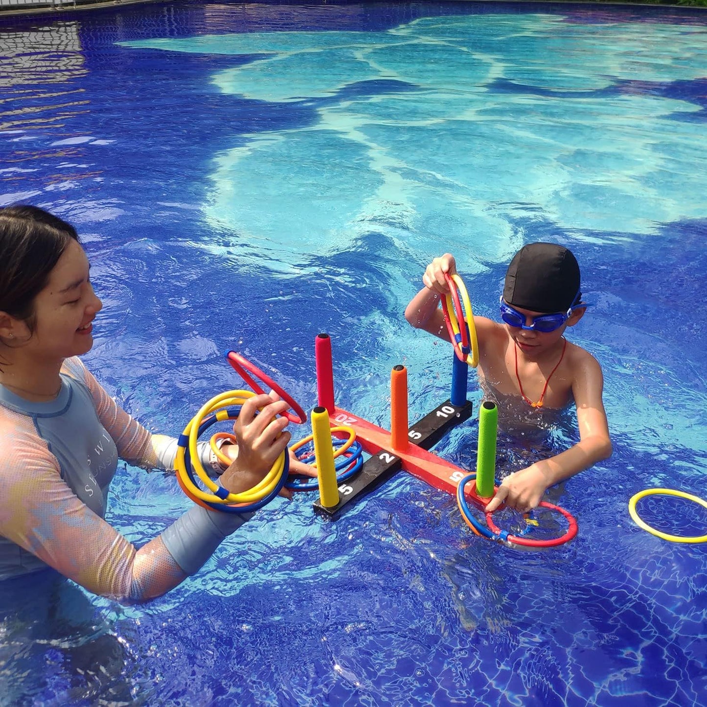 Ring Toss Game for Kids, Indoor & Outdoor Game for Family and Adults with 5 Poles, 2 Bases and 16 Rings in 4 Colors, Soft Foam Toy for Kids Backyard Ring Toss Fun