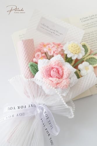 Handmade Crochet Pink Rose Daisy Bouquet for Family & Friends Finished Yarn Artificial Flower Bouquet