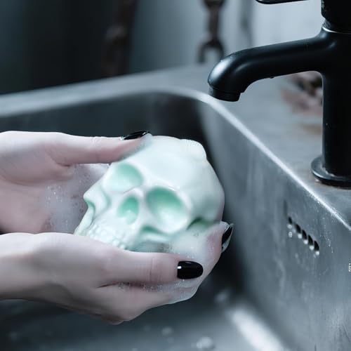 Resin Skull Molds (7 Count)