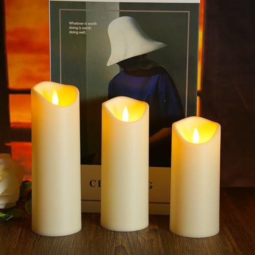 Flickering Flameless Candles