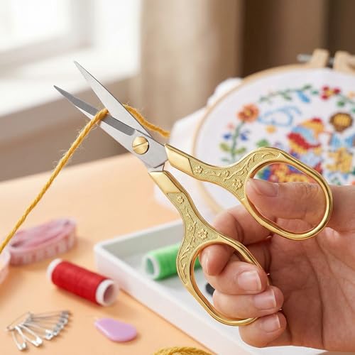 Small Gold Scissors (2 Count)