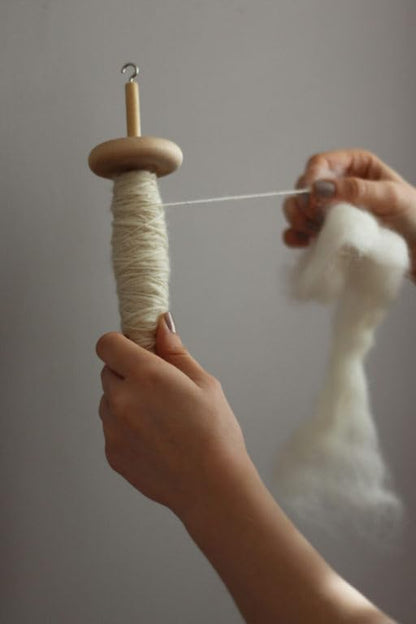 1 lb Wool roving Yarn unspun Fiber