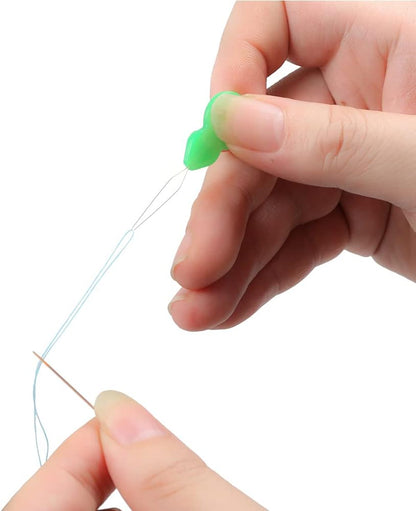 Eketirry Plastic Needle threaders, 35pcs Needle Threader Hand Machine Sewing Tool for Sewing Crafting, Knitting Craft, Quilting, DIY Art, Color Random (35)