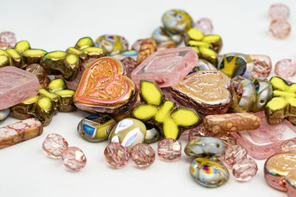 2.1oz (60g) of Focal Glass Bead Mix with Table-Cut Flower and Butterfly Beads, PG Pale Green Pink (2.1164 Ounce)