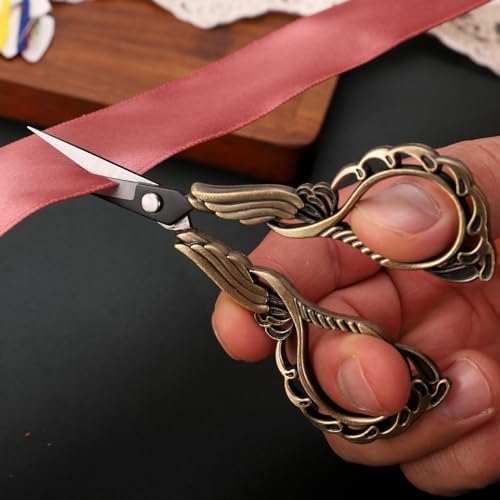 Embroidery Scissors with Cover