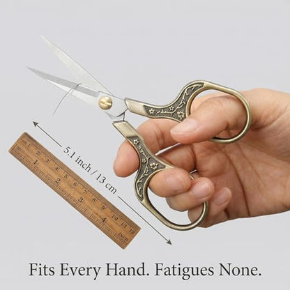 Needlepoint Scissors with Leather Sheath