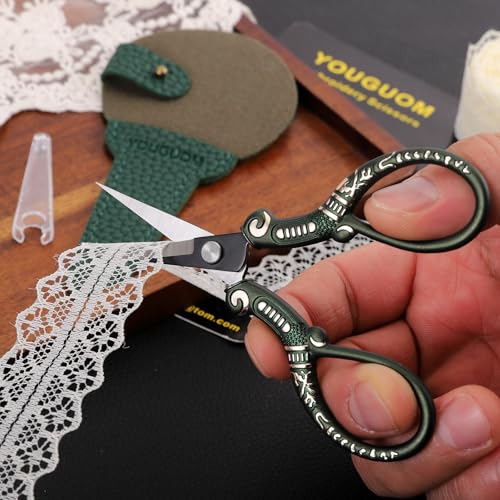 Small Embroidery Scissors with Cover