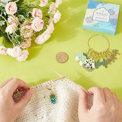 1 Box 20Pcs Stitch Markers Cute Lobster Clasp Charms Green Plants Cactus Crochet Stitch Marker Removable Knitting Stitch Markers Metal Crocheting Markers for Sewing Weaving Knit Threading (20 Count)