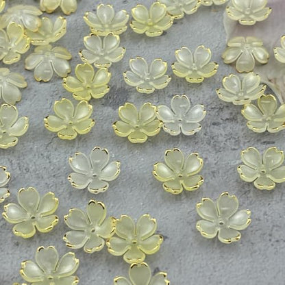 100pcs Acrylic Flower Beads (100 Count)