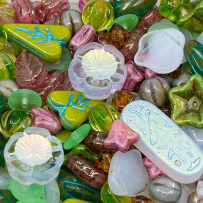 1.4oz (40g) Limited Mix of Czech Glass Beads, Hand Made Set Kit, Crystal AB Table Cut Hawaii Green Leaves Glass Beads Mix 002