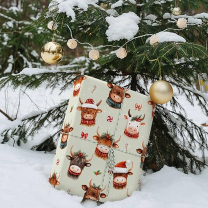 Highland Cow Christmas Wrapping Paper Sheet (30 Sq Ft)