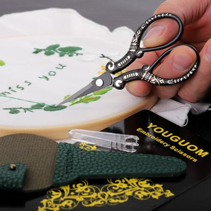Small Crochet Scissors