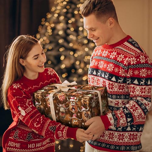 Highland Cow Christmas Wrapping Paper Sheet (30 Sq Ft)