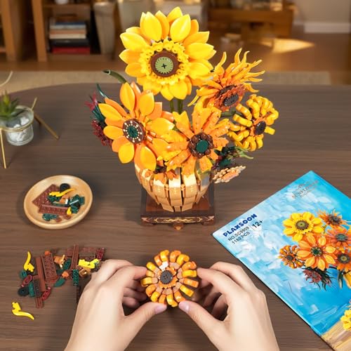 Sunflower Building Set with Light Vase Base