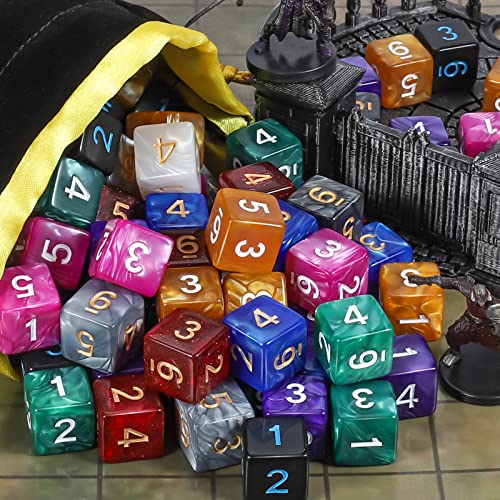 100pcs D6 Dice Set for Dungeon and Dragons (100 Count)