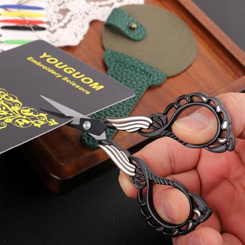 Crochet Scissors with Sheath