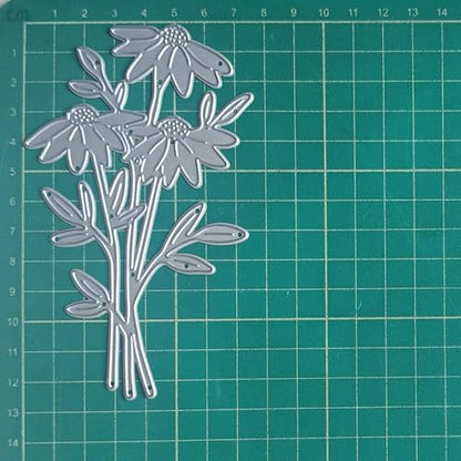 Cutting Dies Metal Stencils Scrapbooking Tools DIY Embossing Template for Paper Card Making Album Arts Crafts Supplies