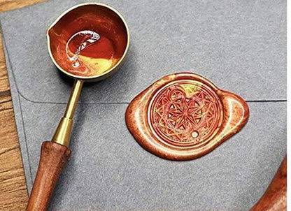 Vintage Santa Claus Monogram Sealing Wax Seal Stamp Wooden Handle Christmas Kit Custom Wedding Invitation Embellishment Christmas Gift Wrap Package Custom Logo Words Design Wax Seal Stamp Set