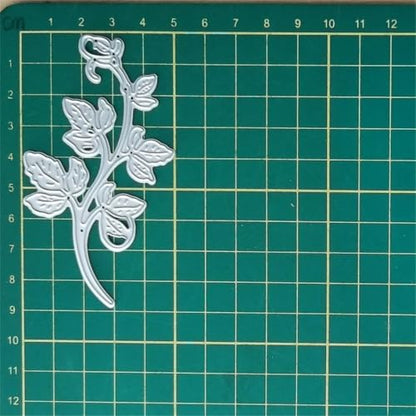 Cutting Dies Metal Stencils Scrapbooking Tools DIY Embossing Template for Paper Card Making Album Arts Crafts Supplies