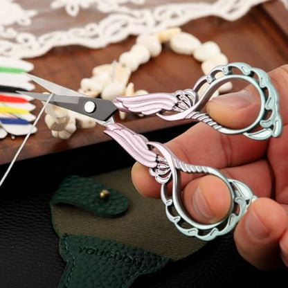 Detail Scissors with Cover
