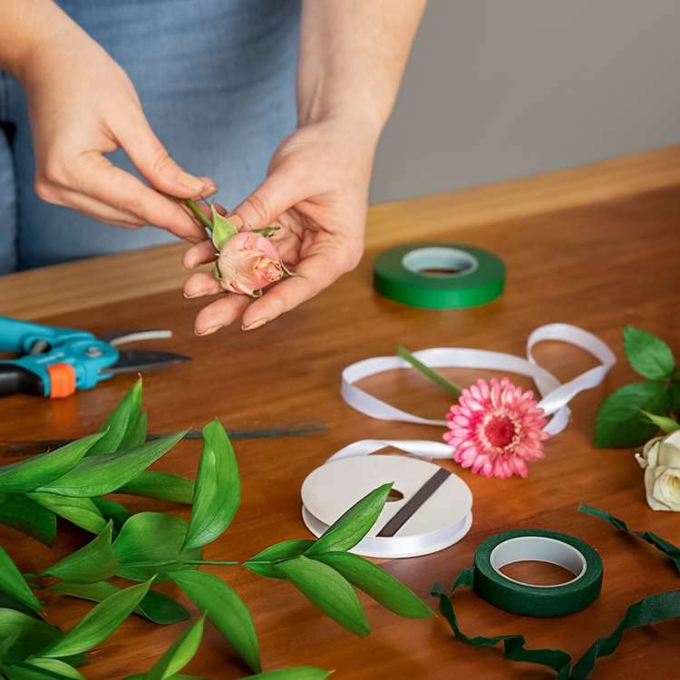 1 2" Wide Dark Green Floral Tapes Florist Tape for Bouquet Stem Wrapping and Floral Crafts (540 Foot)