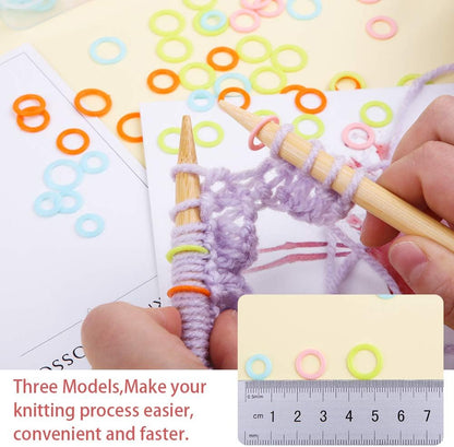 LUNARM 220 Pcs Knitting Stitch Marker, Random Colors O-Rings with Storage Box, Plastic Markers Rings(S/M/L) Crochet Locking Stitch for Knitting/Crochet