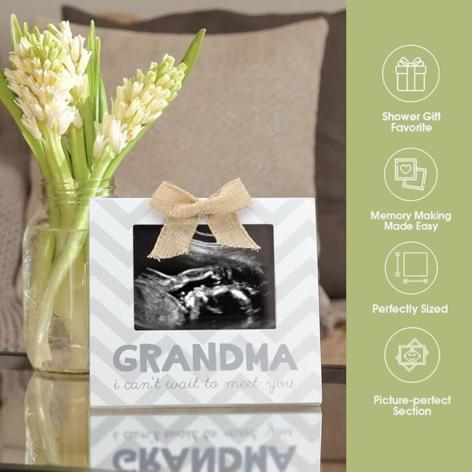 Pearhead Grandma Pregnancy Announcement Sonogram Picture Frame, Ultrasound Photo Frame for New Grandparents, Ideal Pregnancy Reveal Keepsake for Grandmothers, 4x5 Photo Insert, Chevron Gray