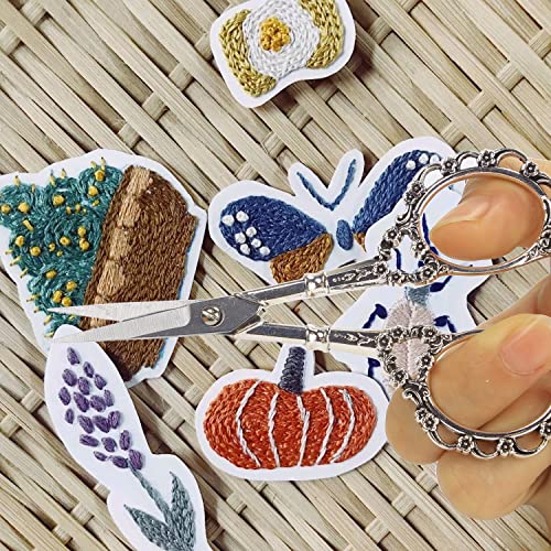 4.5inch Plum Blossom Embroidery Scissors with Leather Case (2 Count)