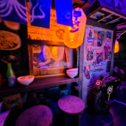 Neo Ramen MiniAlley DIY Cyberpunk Book Nook Kit – Wooden Diorama with Neon Lights, Futuristic Ramen Shop & Endless Alley Illusion – Unique Collectible Display for Bookshelf or Desk