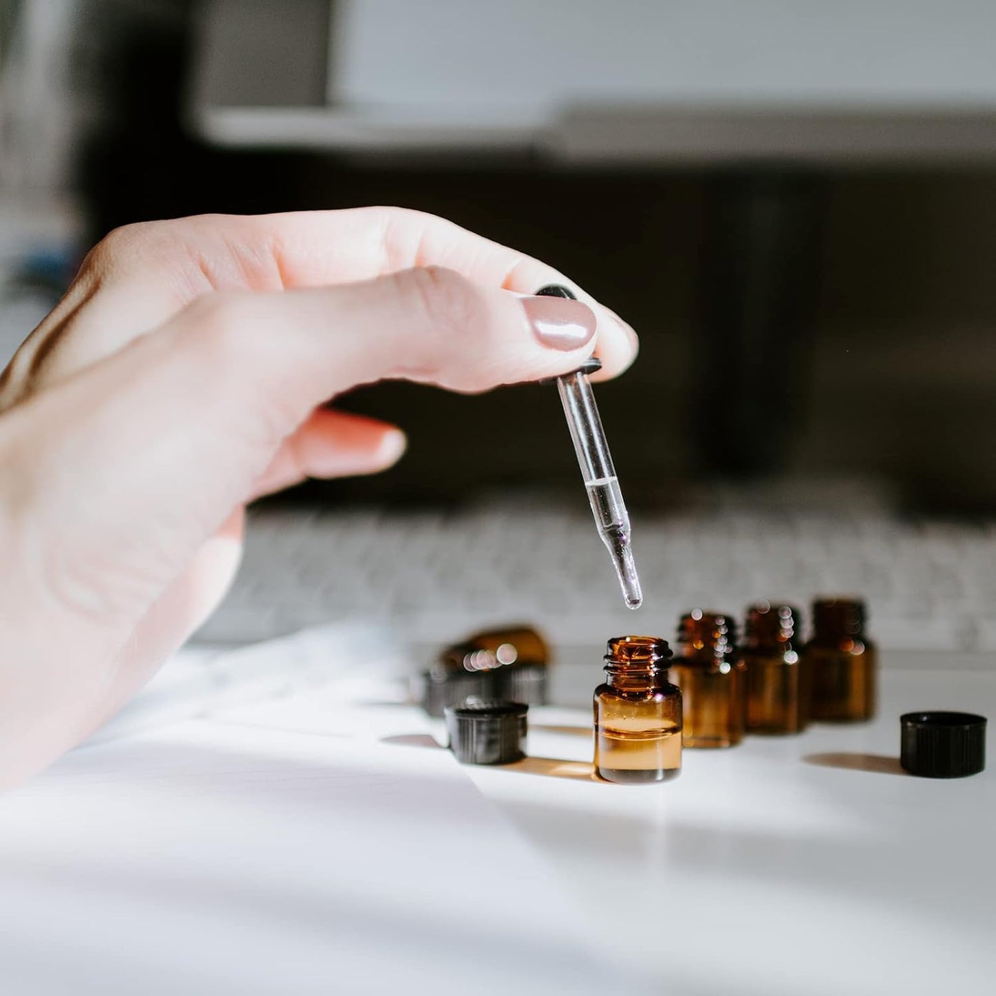 2ml Amber Small Glass Vials 100pcs with Screw Caps(100pcs)