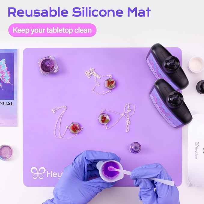 500g UV Resin kit -Crystal Clear, Hard Premixed UV Epoxy Resina para Manualidades Fast Curing with Silicone Mat for Beginners Jewelry Making, DIY Crafts Art, Casting Coating 250g x 2