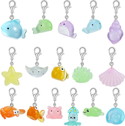 BEEFLYING 16Pcs Marine Animal Stitch Marker Charms for Crocheting and Knitting, Resin Crochet Knit Stitch Marker Pendant with Lobster Clasp for Knitting Crocheting Sewing Accessories