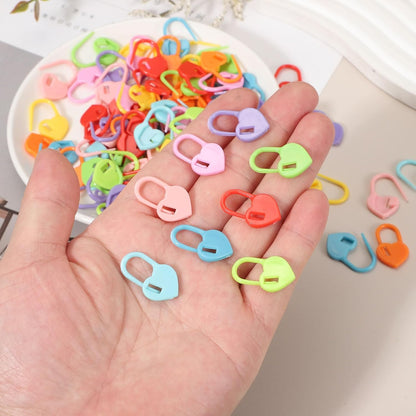 uxcell 400pcs Stitch Markers for Crocheting, Heart Shaped Crochet Marker Needle Clip Counter for Knitting Clothing Tag DIY Craft,Red