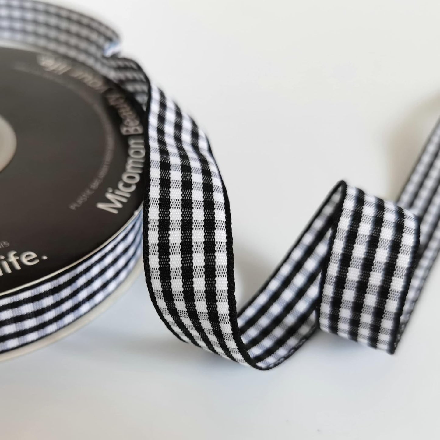 Black and White Wovon Edge Gingham Ribbon 25 Yard Each Roll 100% Polyester (5/8", Black) - Crafty Corner