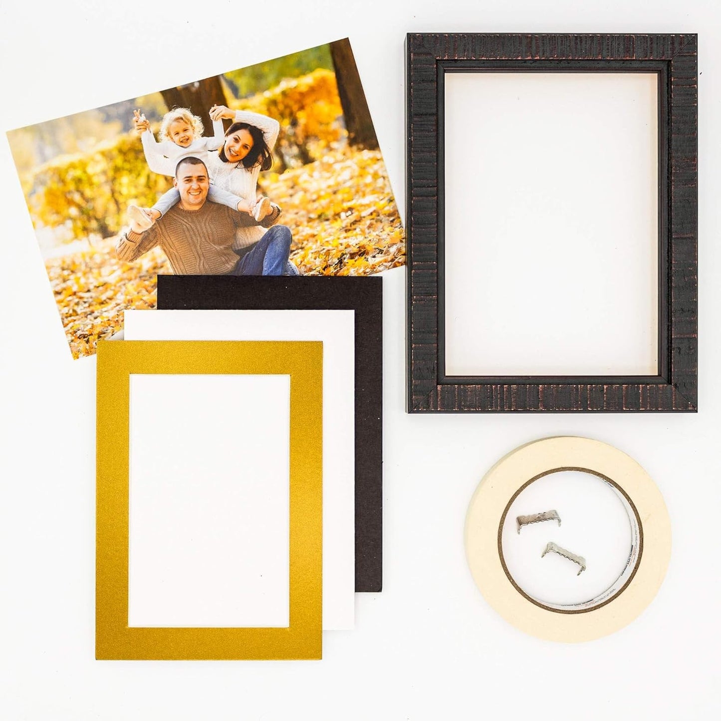 5x7 Mat for 8.5x11 Frame - Precut Mat Board Acid-Free Metallic Gold 5x7 Photo Matte For a 8.5x11 Picture Frame, Premium Matboard for Family Photos, Show Kits, Art, Picture Framing, Pack of 1 Mat