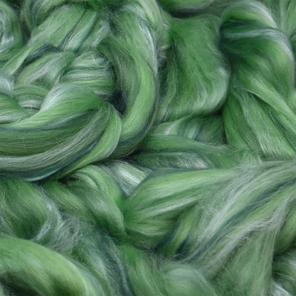 Merino Silk Luxe Tonal Designer Blend. Superfine Merino, Mulberry Silk, Tussah Silk. Top Roving for Spinning or Felting. Velvet Moss 1oz