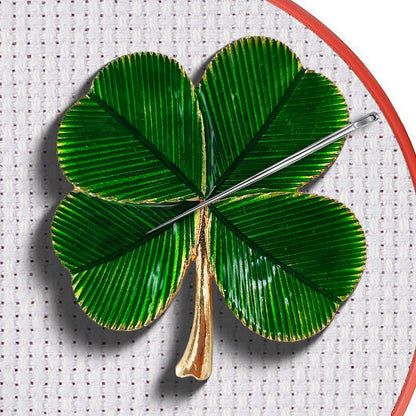 Magnetic Needle Minder Magnet Embroidery Accessories and Supplies Embroidery Needle Holder Cross Stitch Holder Needlework Supplies (Cardinal) (FourLeaf)