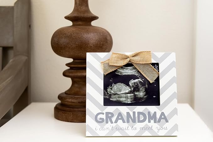 Pearhead Grandma Pregnancy Announcement Sonogram Picture Frame, Ultrasound Photo Frame for New Grandparents, Ideal Pregnancy Reveal Keepsake for Grandmothers, 4x5 Photo Insert, Chevron Gray