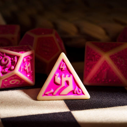 7-Die DND Dice Set New Pattern Polyhedral Dice Set with Leather Bag D&D Die for RPG Table Games(Yellow Pink)