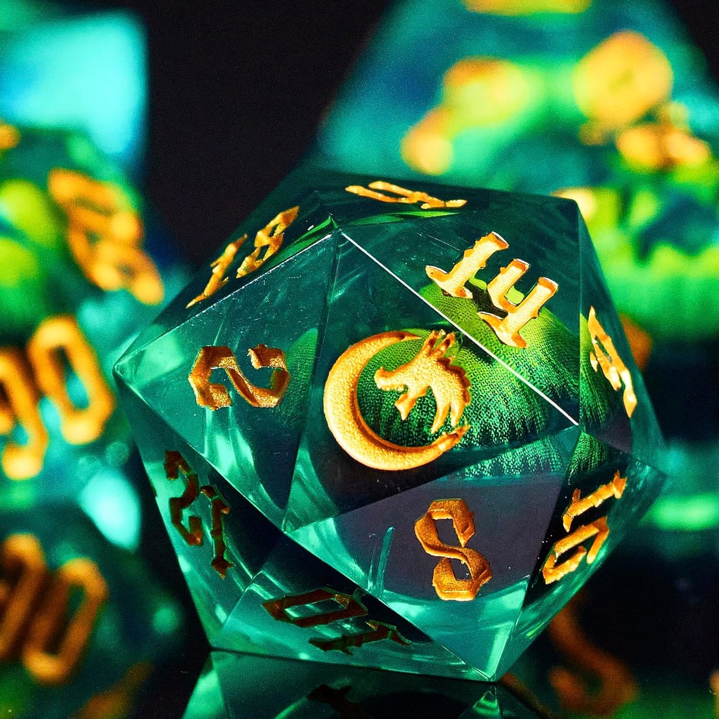 The Moon&Dragon Eye Liquid Core DND Dice Set – Unique Mystery Resin Dice for Dungeons & Dragons – Moon Dice Set for D&D Gifts