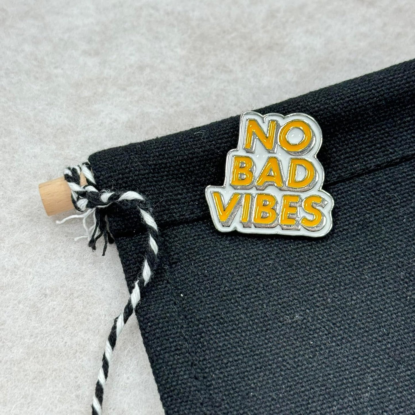 No Bad Vibes Brooch Pins Cartoon Enamel Pin Cute Metal Badges Learning for Girl Clothing Backpacks Bags Jewelry