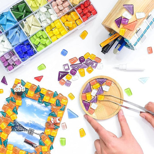200g Glass Mixed Color Mosaic Tiles Mosaic Glass Pieces for Home Decoration or DIY Crafts, Square Triangle Rectangle Irregular Size (Red Green White Mix)