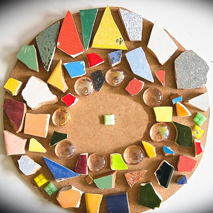MECCANIXITY 200g Ceramic Mosaic Tiles for Crafts Bulk, Heart Black Ceramic Tiles for Mosaic Kits Garden Stepping Stone Cup Mat