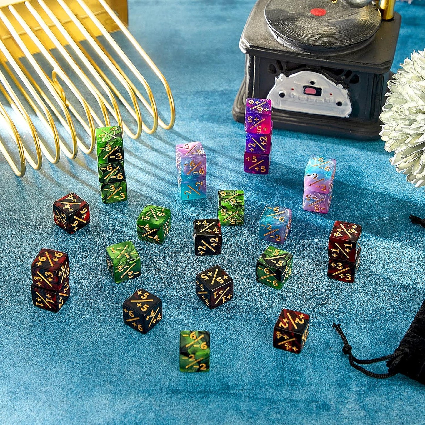 Sumind 48 Pcs Magic Life Counter Dice -1/+1 Counters Commander Buff Tokens 6 Sided Dice Loyalty Life Gifts Compatible with MTG CCG TCG Cards Gaming Accessory (Delicate Style)