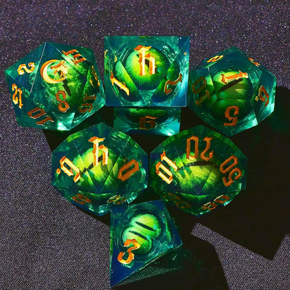 The Moon&Dragon Eye Liquid Core DND Dice Set – Unique Mystery Resin Dice for Dungeons & Dragons – Moon Dice Set for D&D Gifts